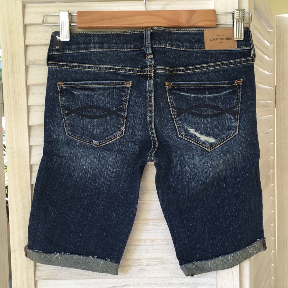 Abercrombie Jean Shorts NWT Size 00 (girls 14) - Picture 2 of 8